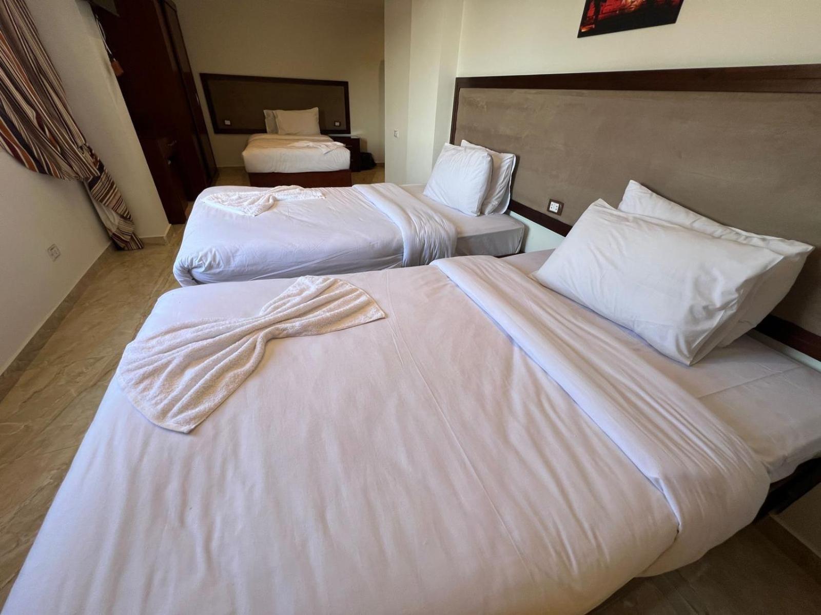 El Aida Pyramids View Hotel Kafrat al Jabal Exterior foto